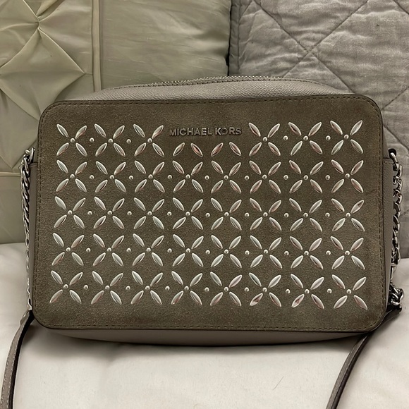 Handbags - Michael kors crossbody